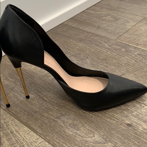 ALDO PUMPS| gold accent - Picture 4 of 4